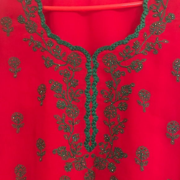 Red & green Bollywood tunic kurthi top - Picture 3 of 8